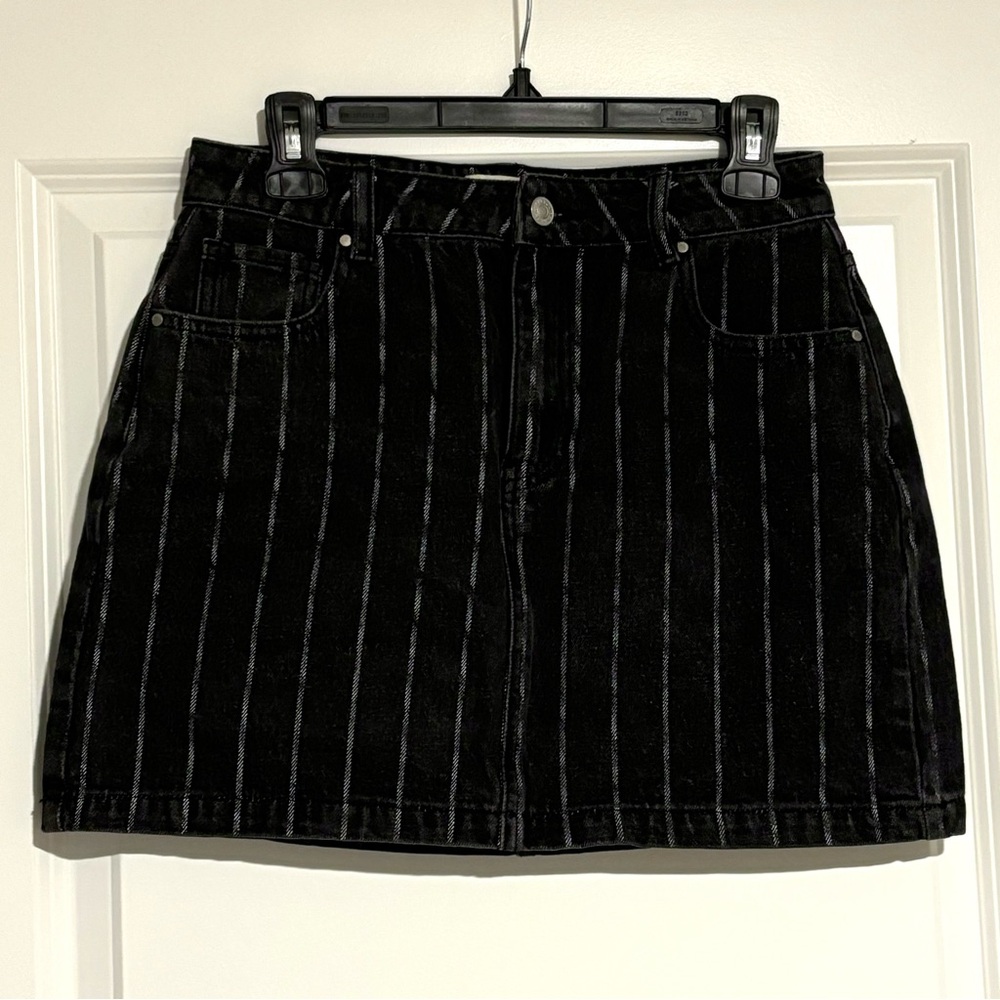 PacSun Black and White Denim Skirt